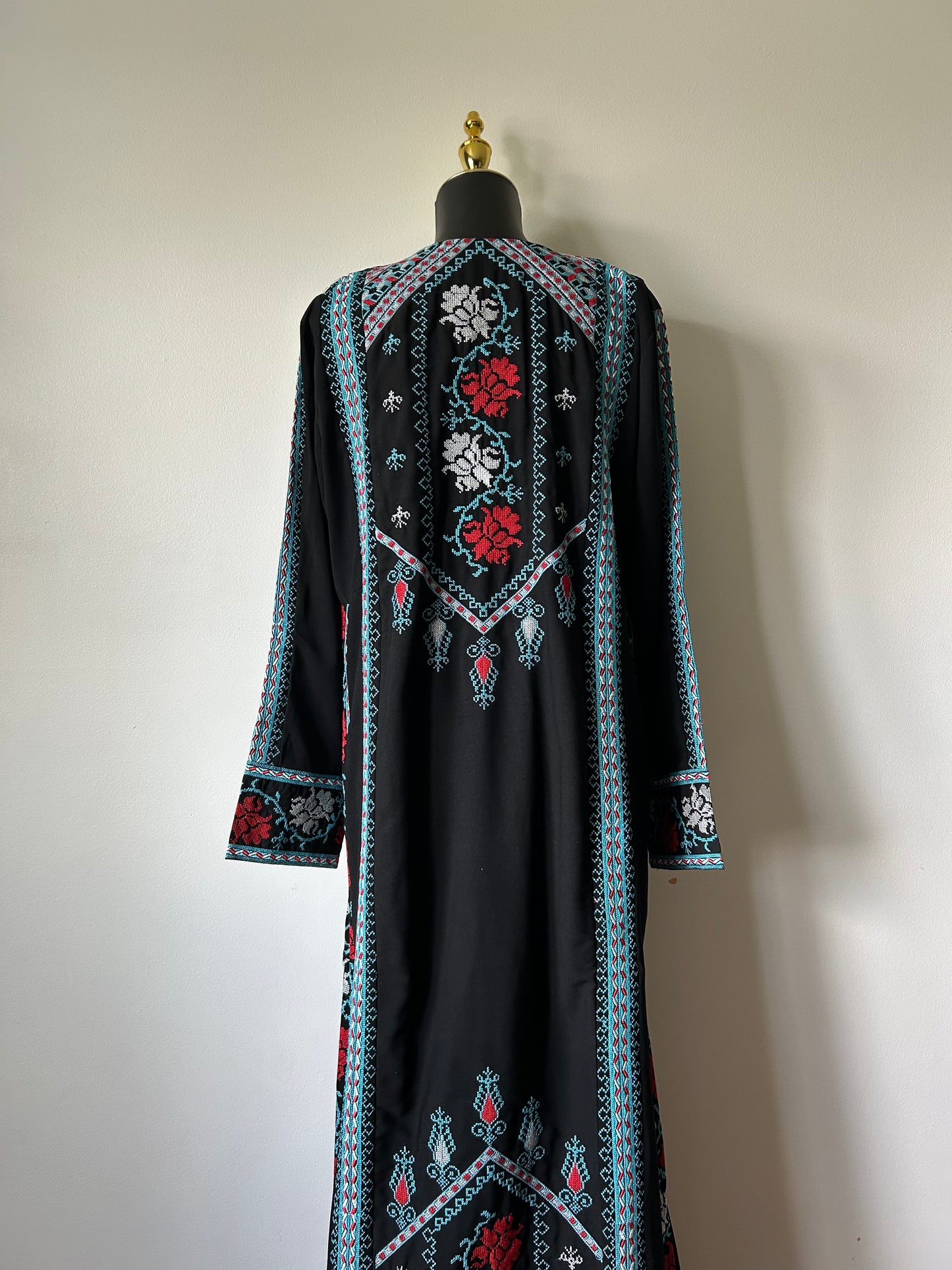 Traditional Palestinian Thobe (Front/Back Tatreez)