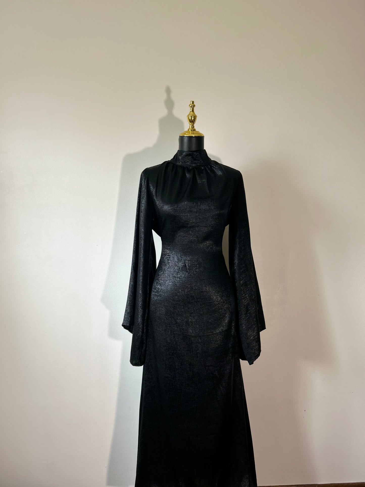 Shiny Abaya Dress ~ Black
