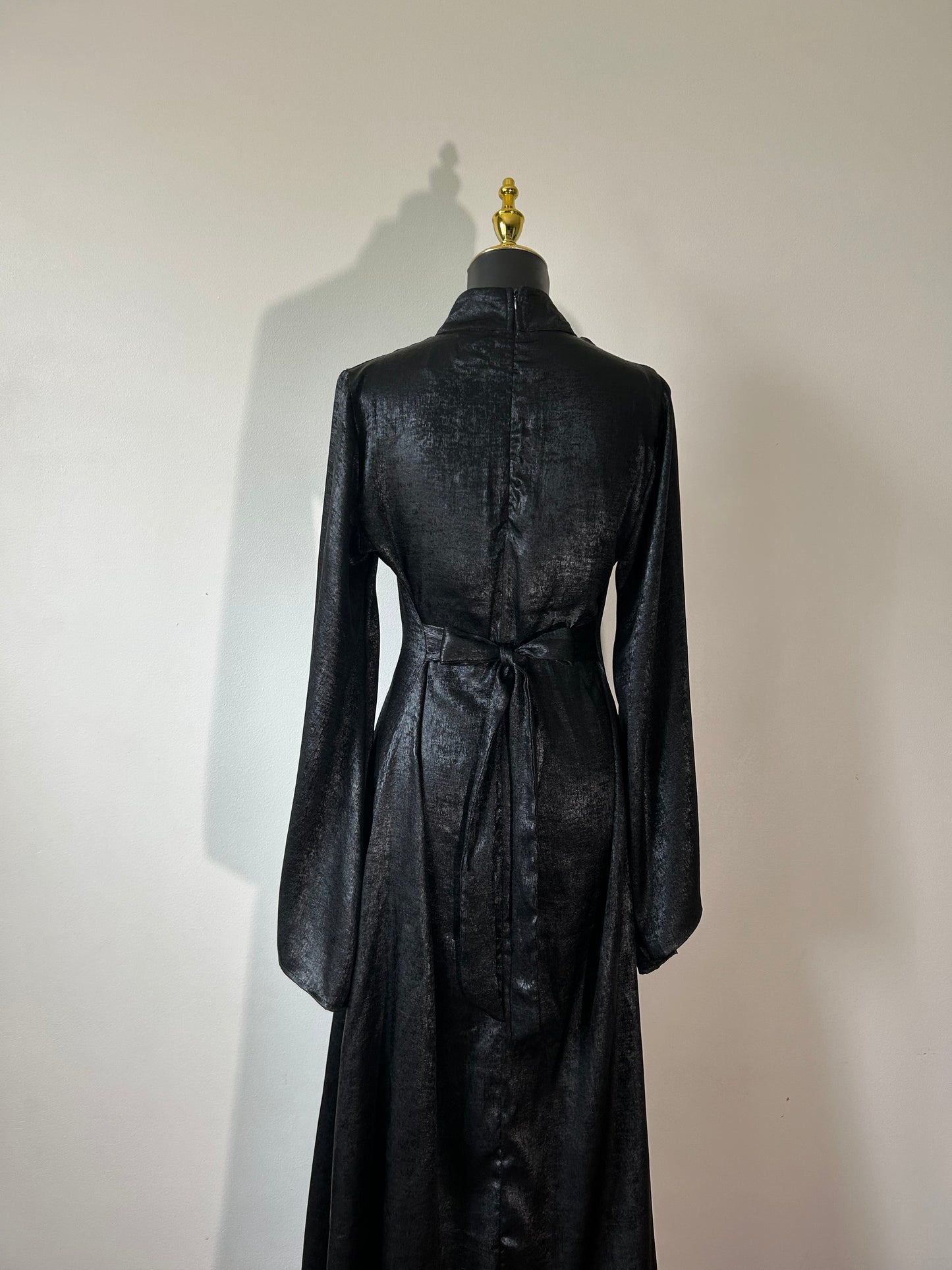 Shiny Abaya Dress ~ Black