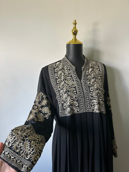 Traditional Moroccan Kaftan ~ (Black/Gold)
