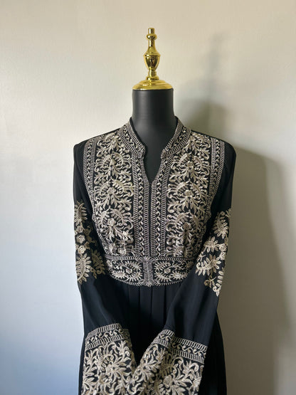 Traditional Moroccan Kaftan ~ (Black/Gold)