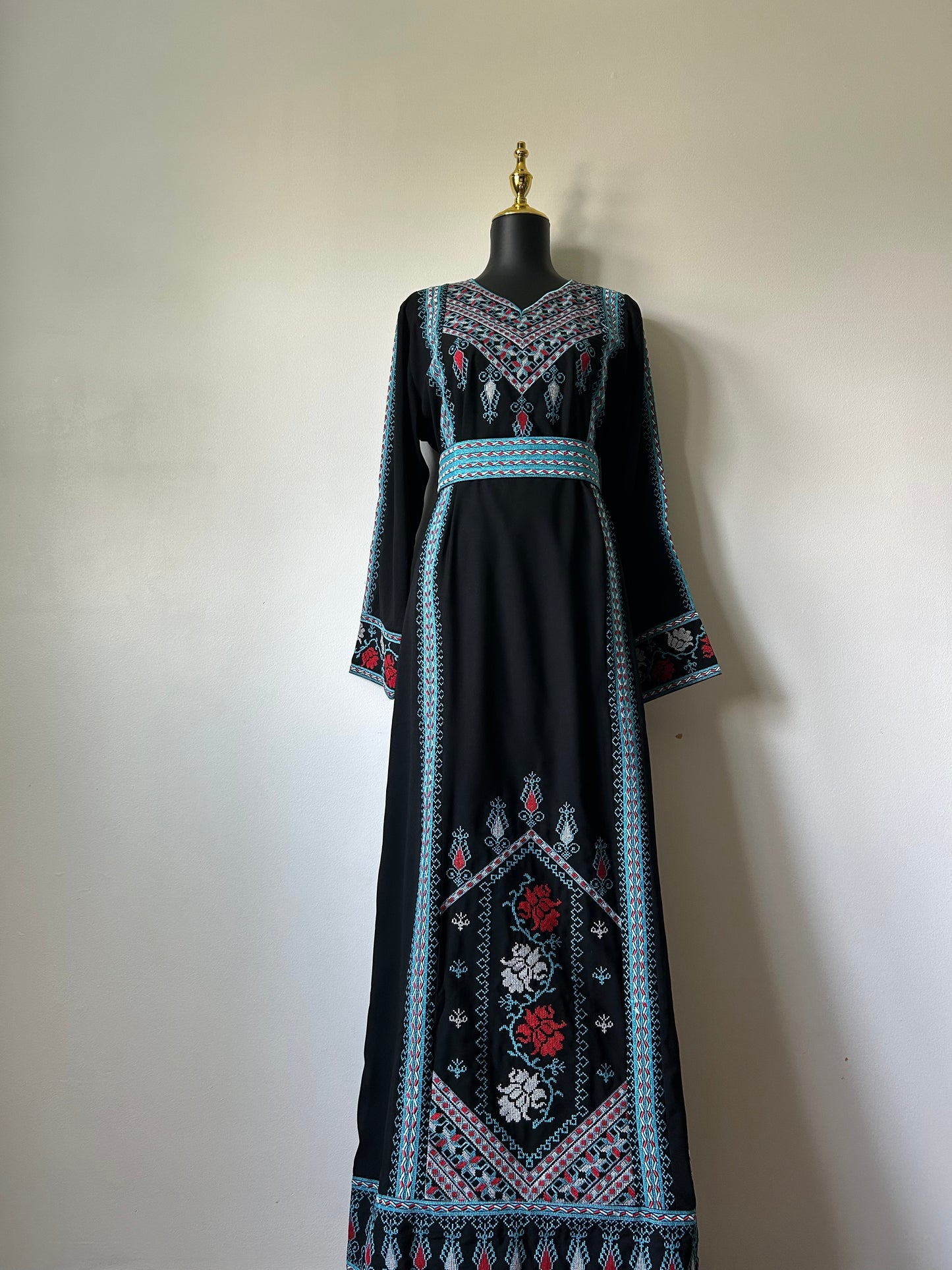 Traditional Palestinian Thobe (Front/Back Tatreez)