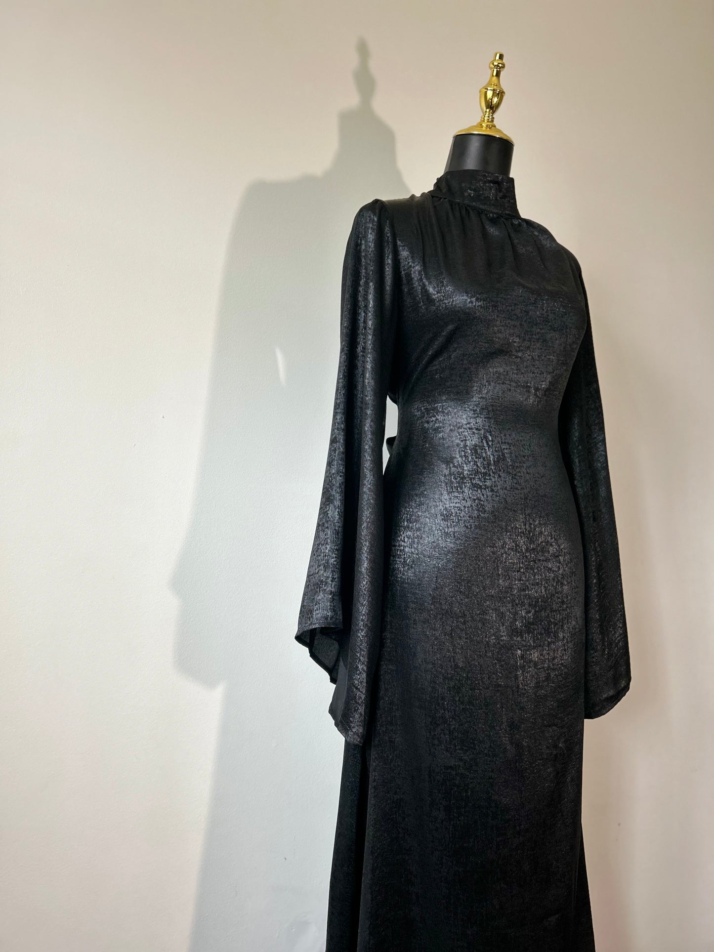 Shiny Abaya Dress ~ Black