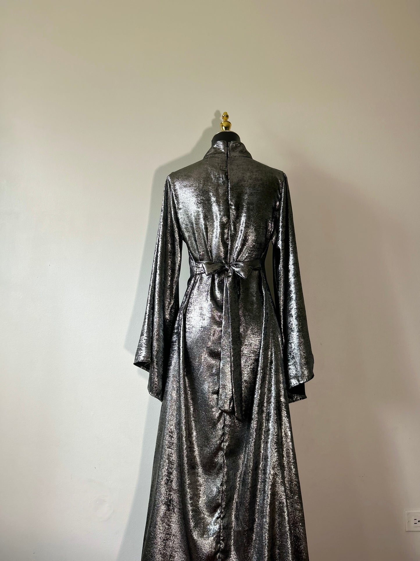 Shiny Abaya Dress ~ Silver