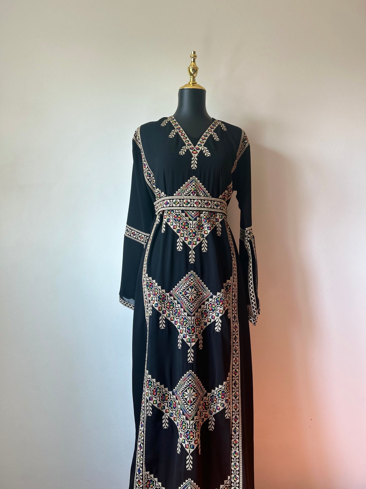 Traditional Palestinian V-Neck Thobe